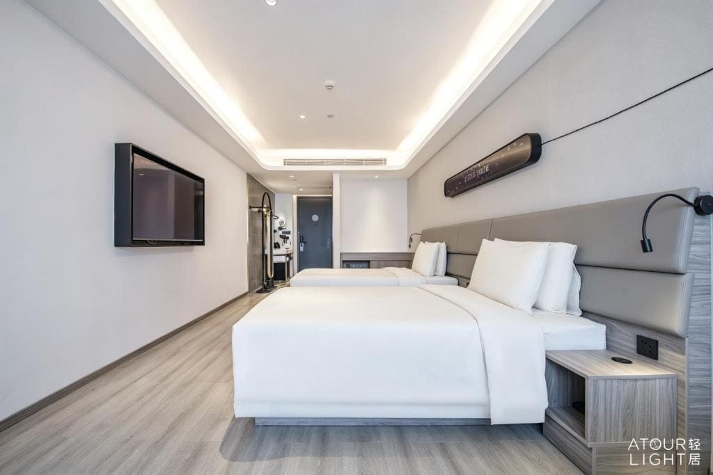 Superior Twin Room room - Image 2