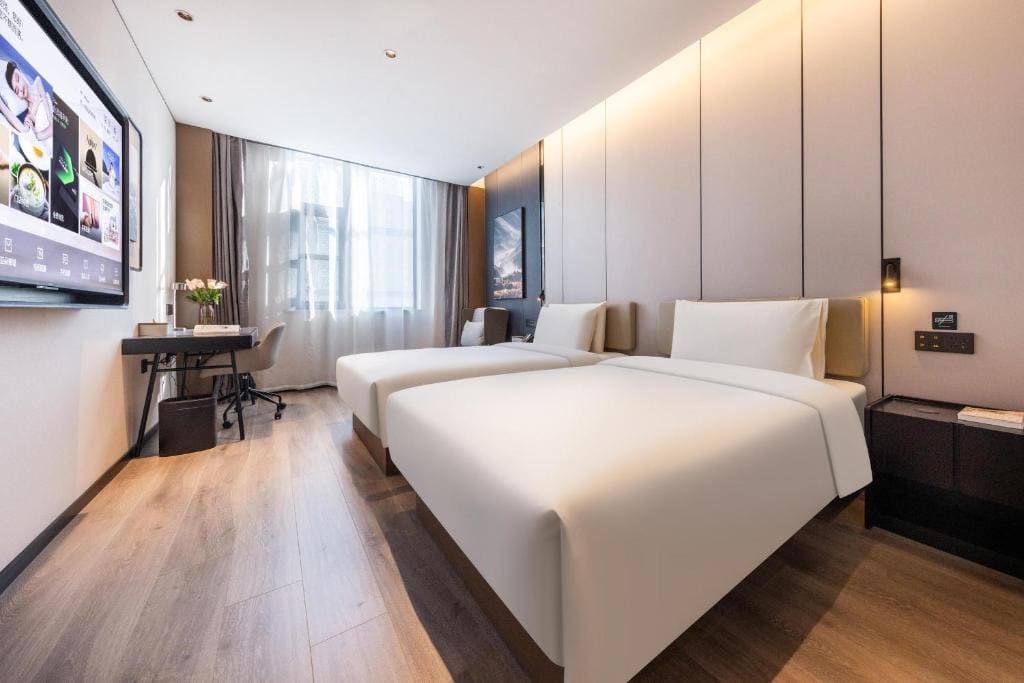 Deluxe Twin Room room - Image 2