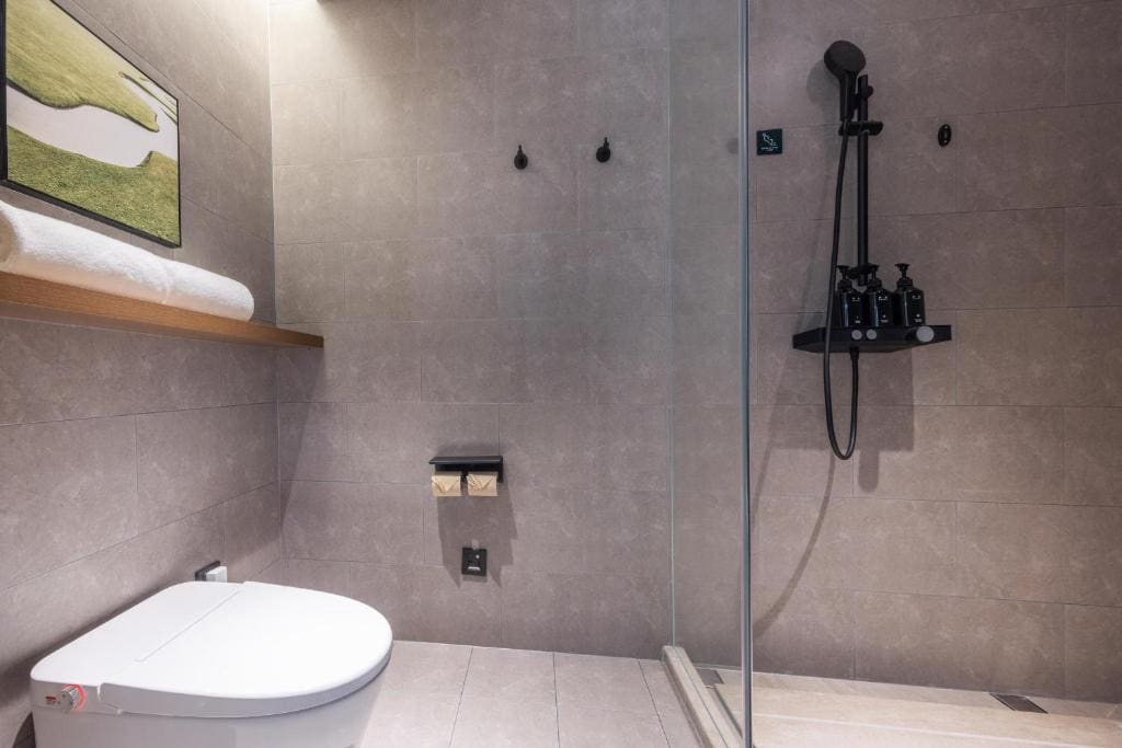 Elegant Double Room room - Image 2