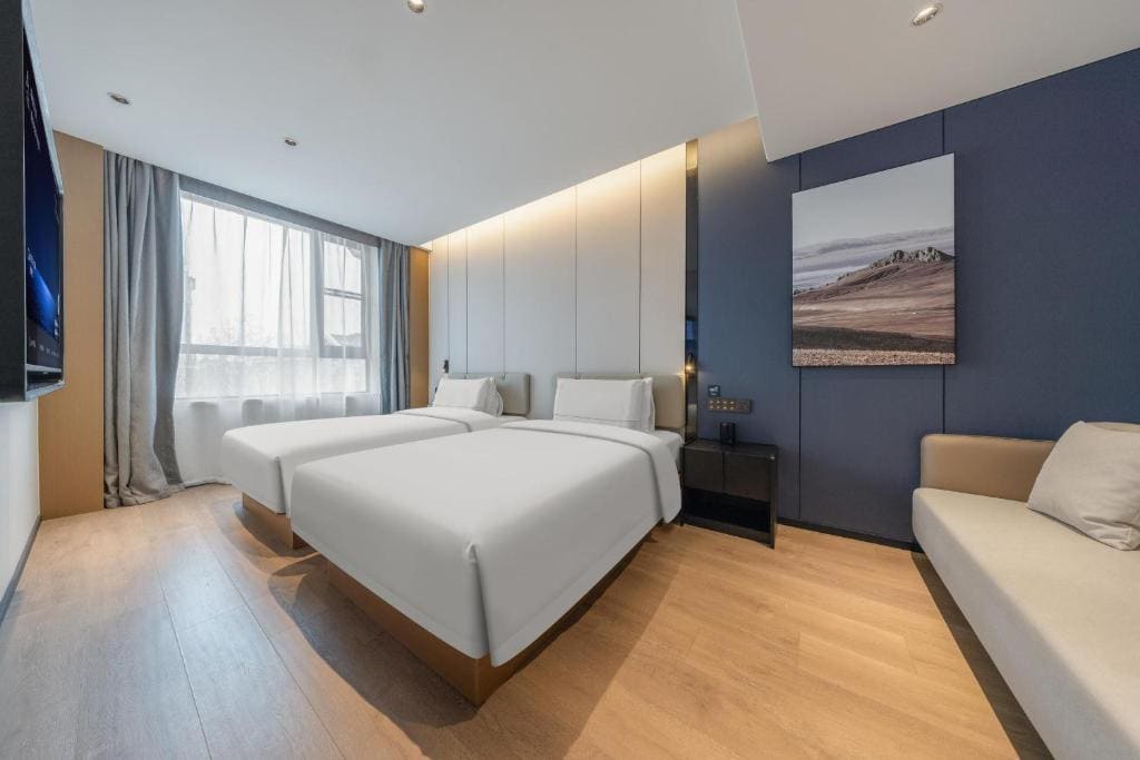 Premier Twin Room room - Image 3