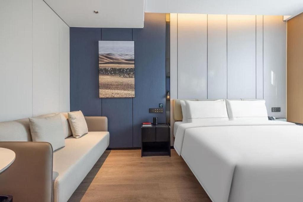 Premier Double Room room - Image 1