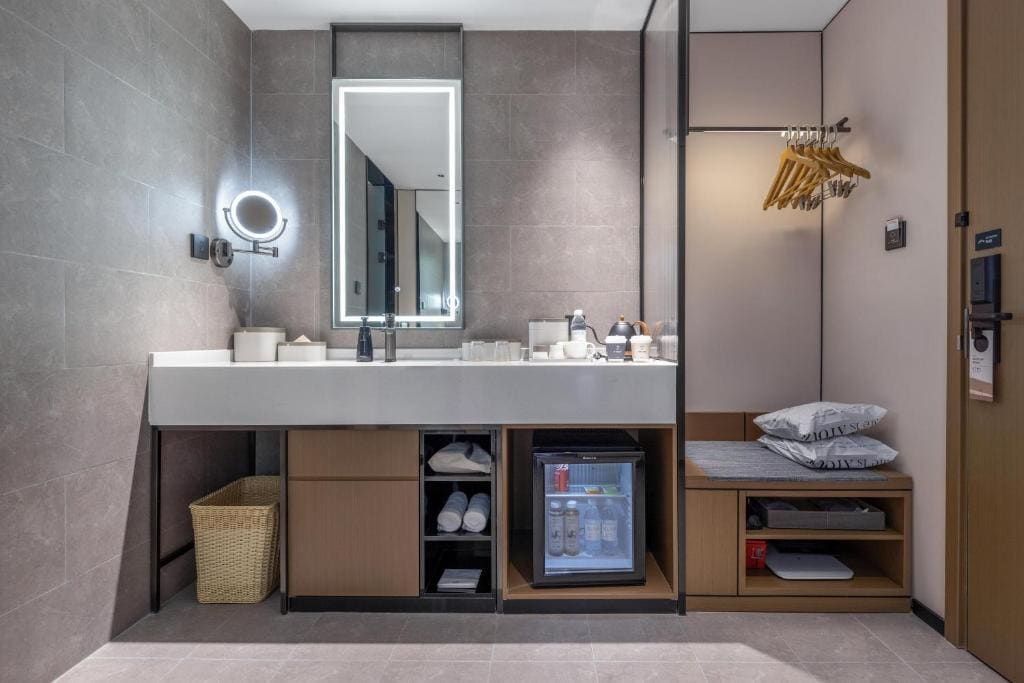 Elegant Double Room room - Image 2
