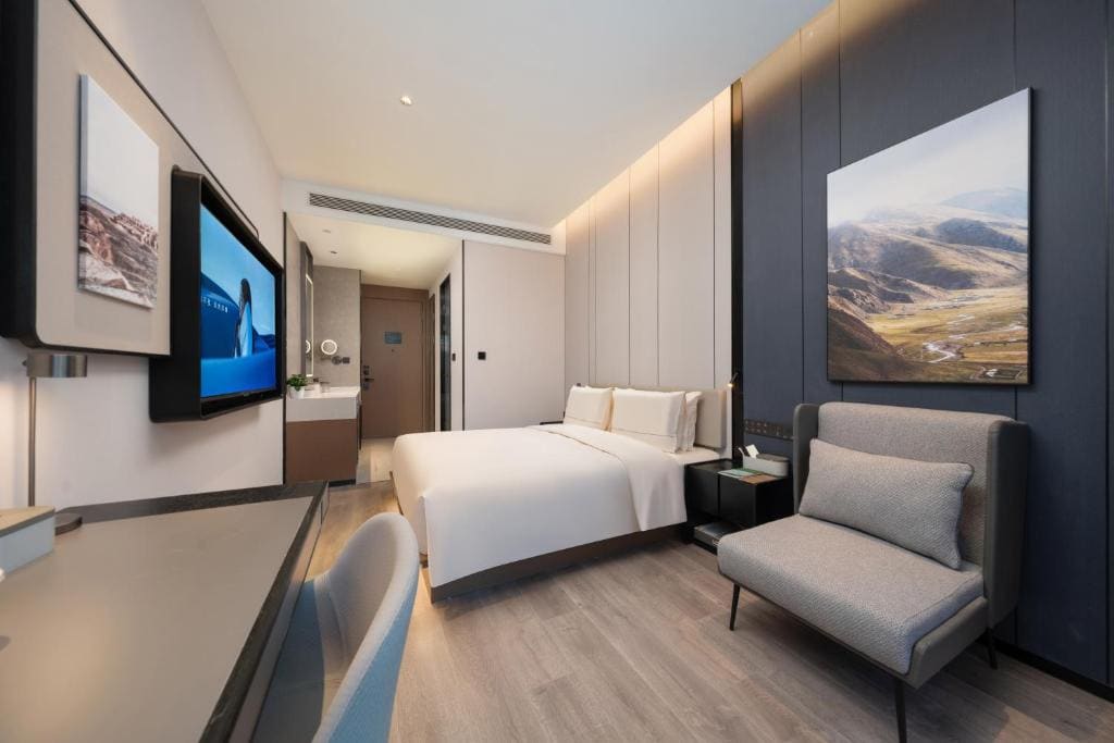 Executive Double Room with Courtyard room - Image 1