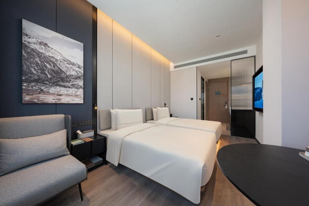 Superior Twin Room room - Image 2