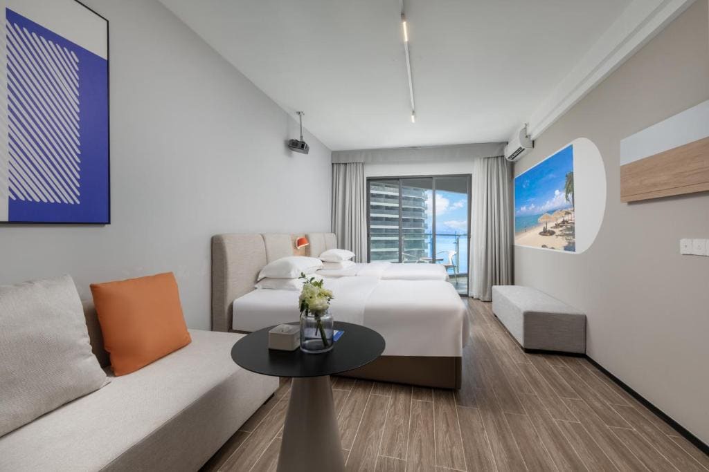 Superior Twin Room with Sea View room - Image 2