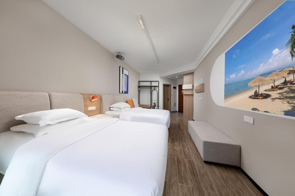 Superior Twin Room with Sea View room - Image 1
