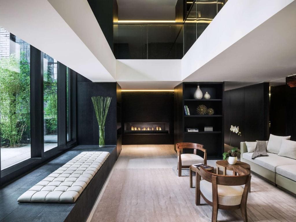 Deluxe Courtyard Suite room - Image 2