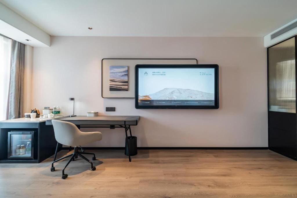 Deluxe Double Room room - Image 2