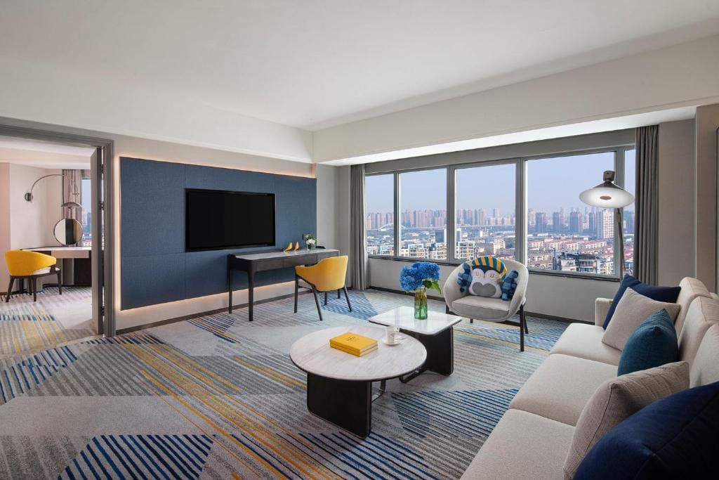 One-Bedroom Suite room - Image 1