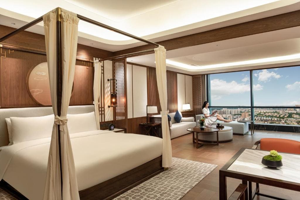 Cynn Suite room - Image 2