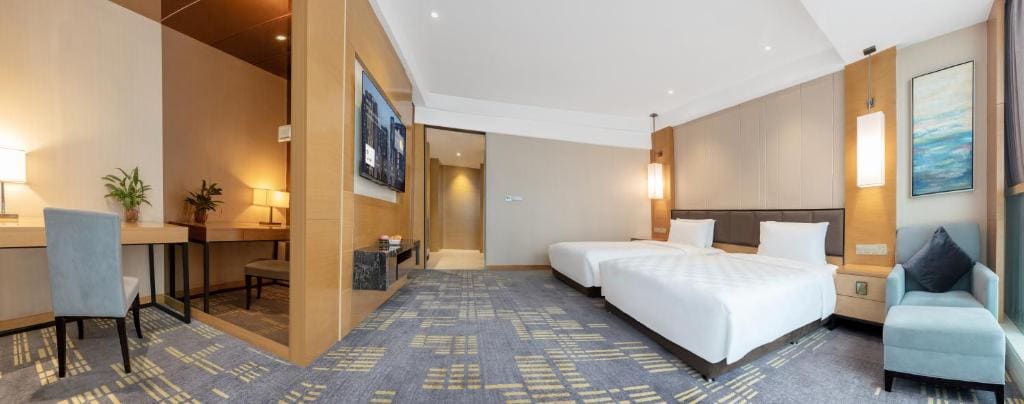 Deluxe Twin Room room - Image 2