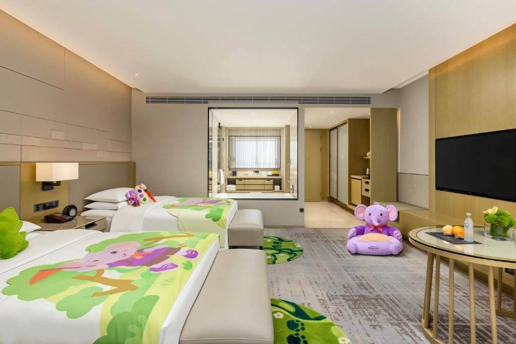 Family Room with Two Twin Beds and Twin Towers View room - Image 2