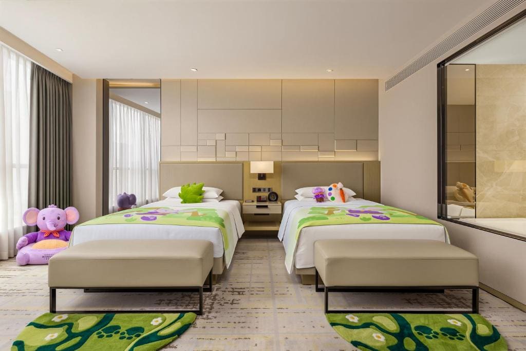 Family Room with Two Twin Beds and Twin Towers View room - Image 1