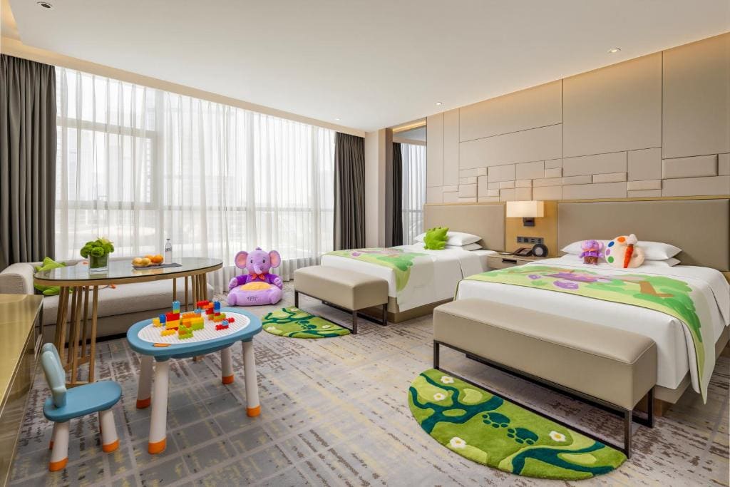 Family Room with Two Twin Beds and Twin Towers View room - Image 3