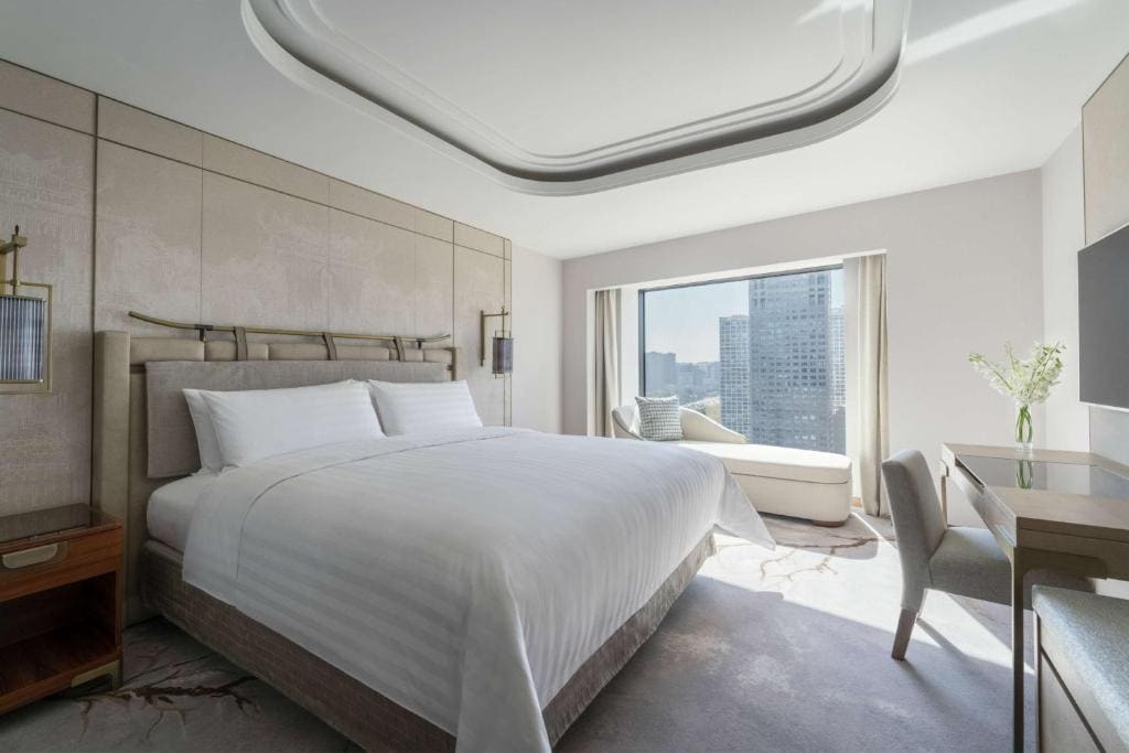 Horizon Deluxe King Room room - Image 1