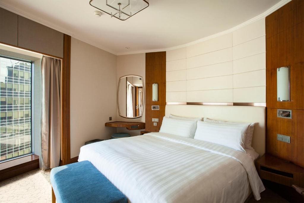 Executive Suite room - Image 1
