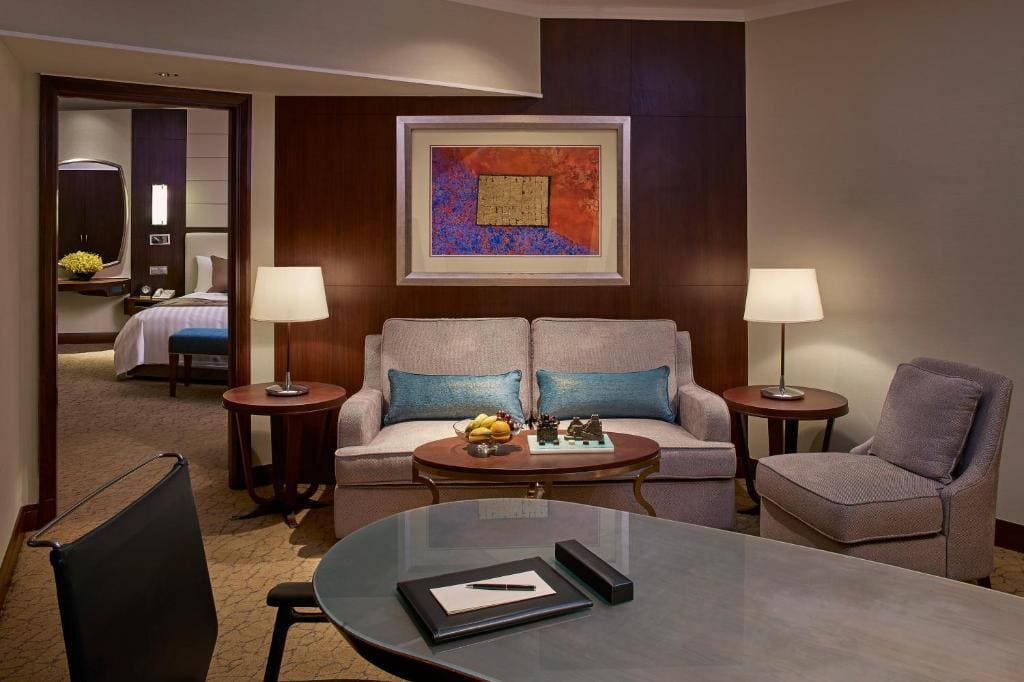 Executive Suite room - Image 3