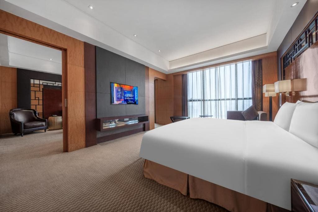 Suite room - Image 1