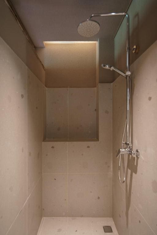 Standard Twin Room room - Image 3