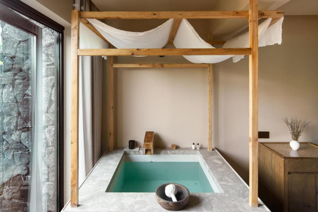 Double Room with Mountain View room - Image 1