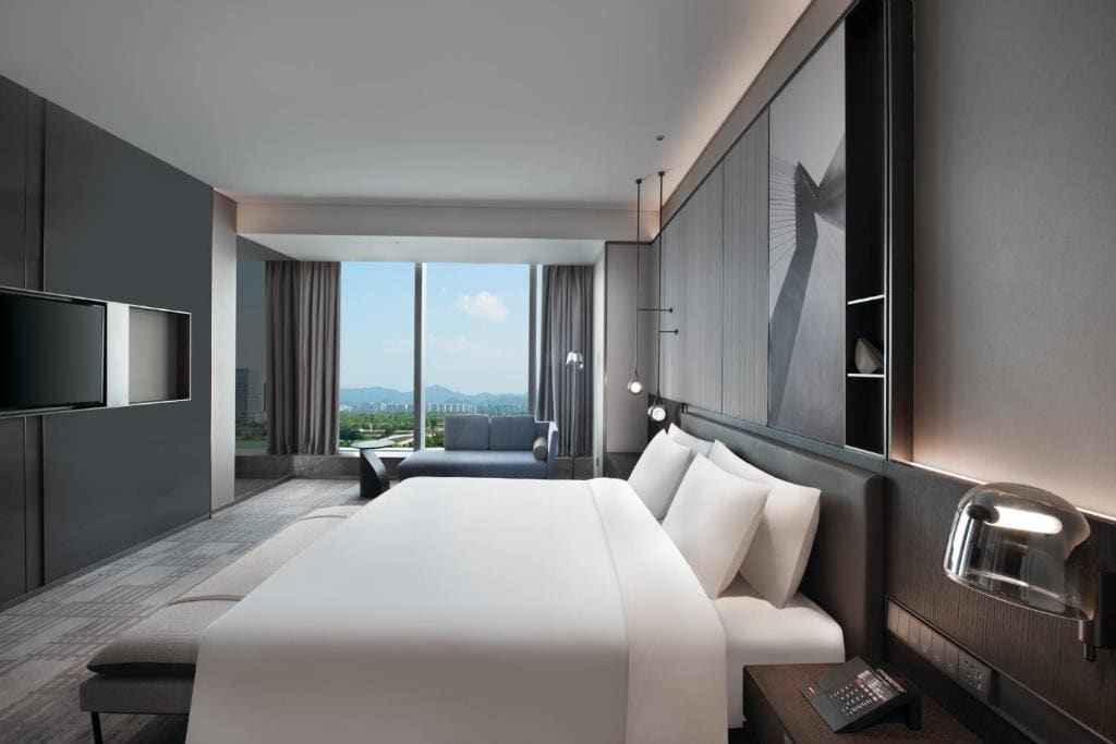 One-Bedroom Suite room - Image 1
