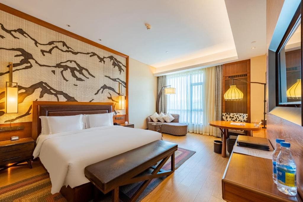 King Room with Mountain View room - Image 1