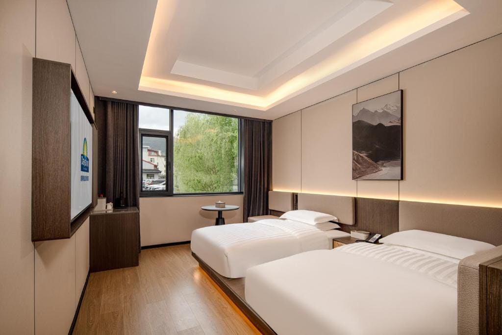 Deluxe Twin Room with Mountain View room - Image 2