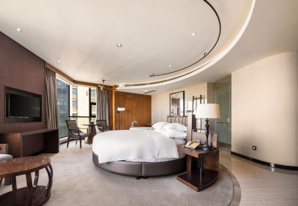 Round Bed Room room - Image 1