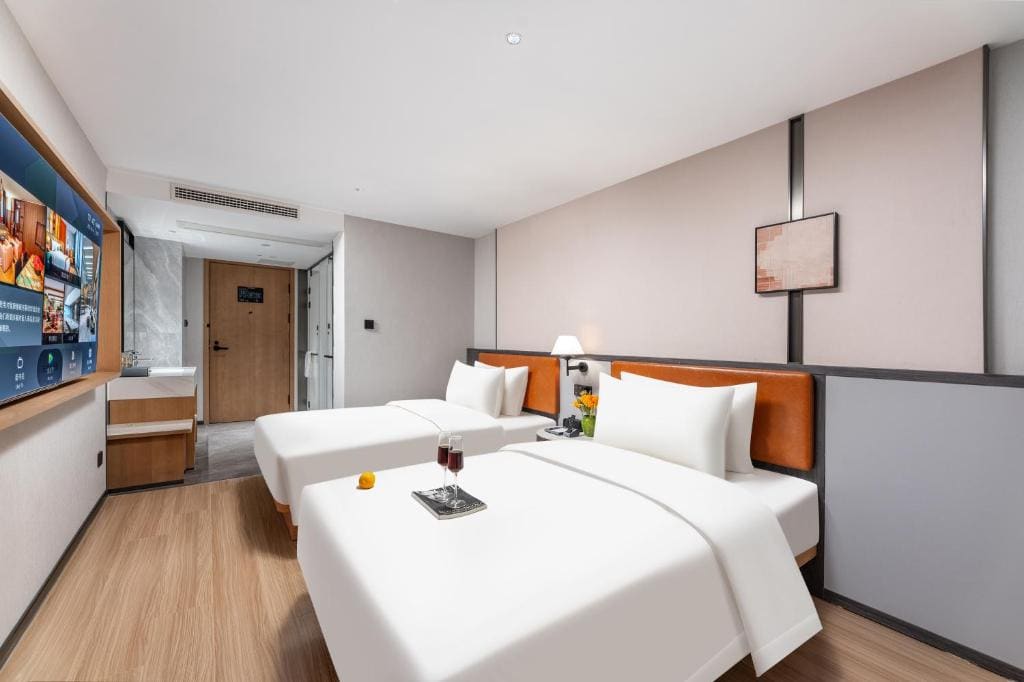 Standard Twin Room room - Image 1