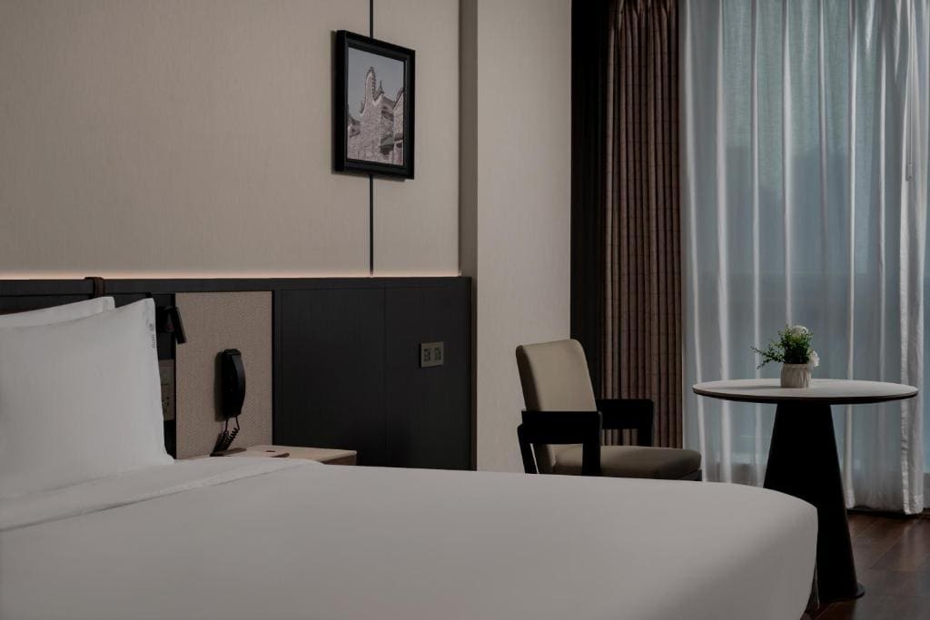 Deluxe Double Room room - Image 1