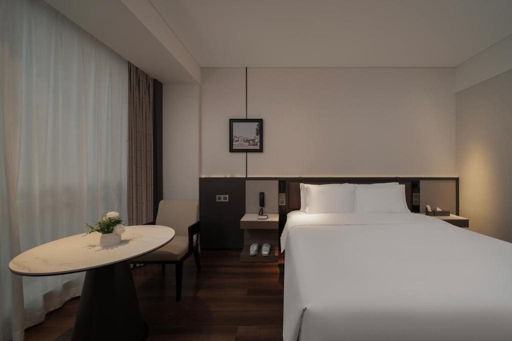 Queen Room room - Image 1