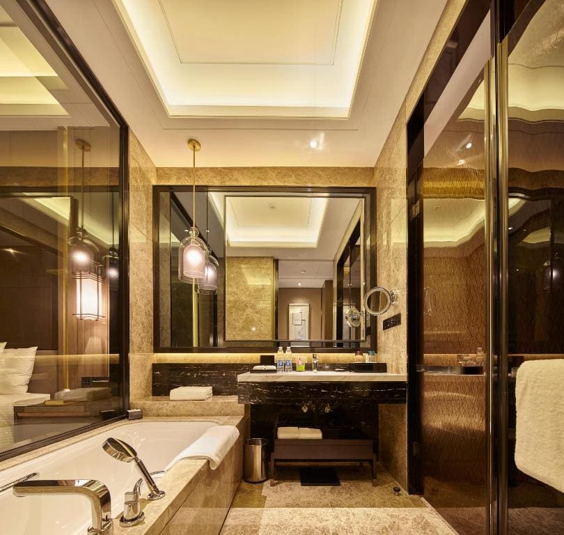 Large Double Room room - Image 2