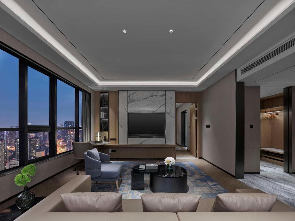 King Premium Suite room - Image 1
