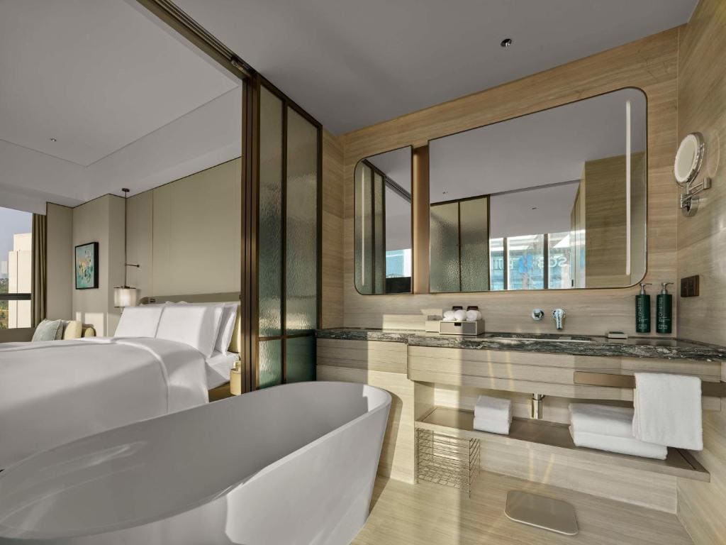 Premium King Room room - Image 2