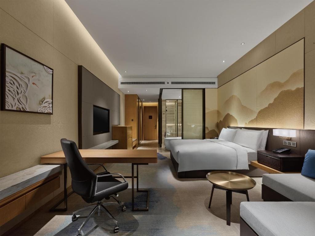 King Room - Mobility Accessible room - Image 3