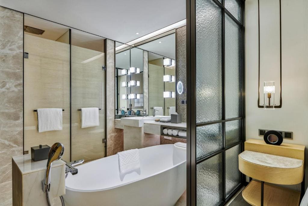 King Room with City View room - Image 2