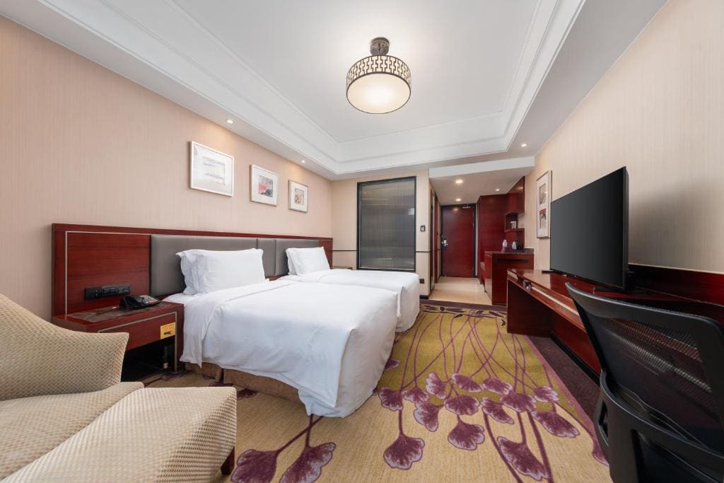 Superior Twin Room room - Image 1