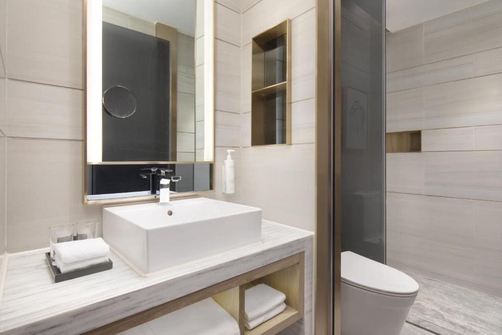 Deluxe Suite room - Image 2