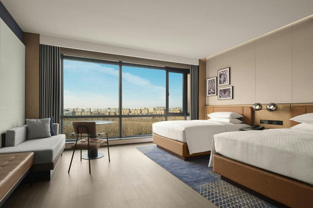 Superior King Suite room - Image 2