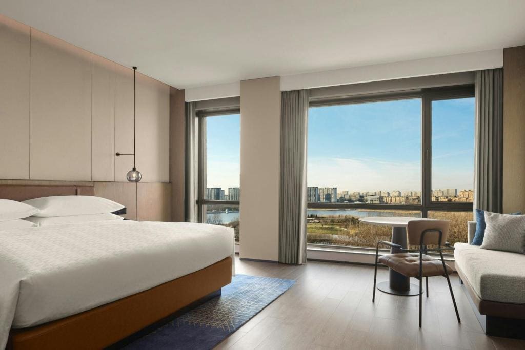 Superior King Room room - Image 1