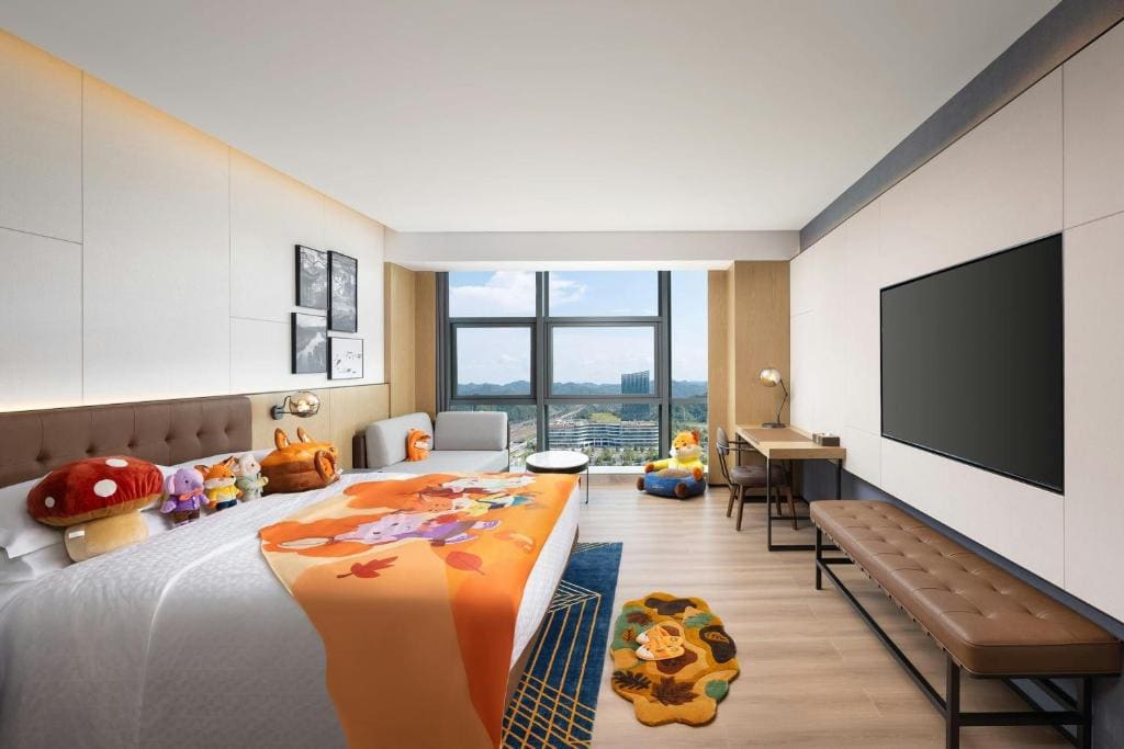 Family King Room with City View room - Image 1