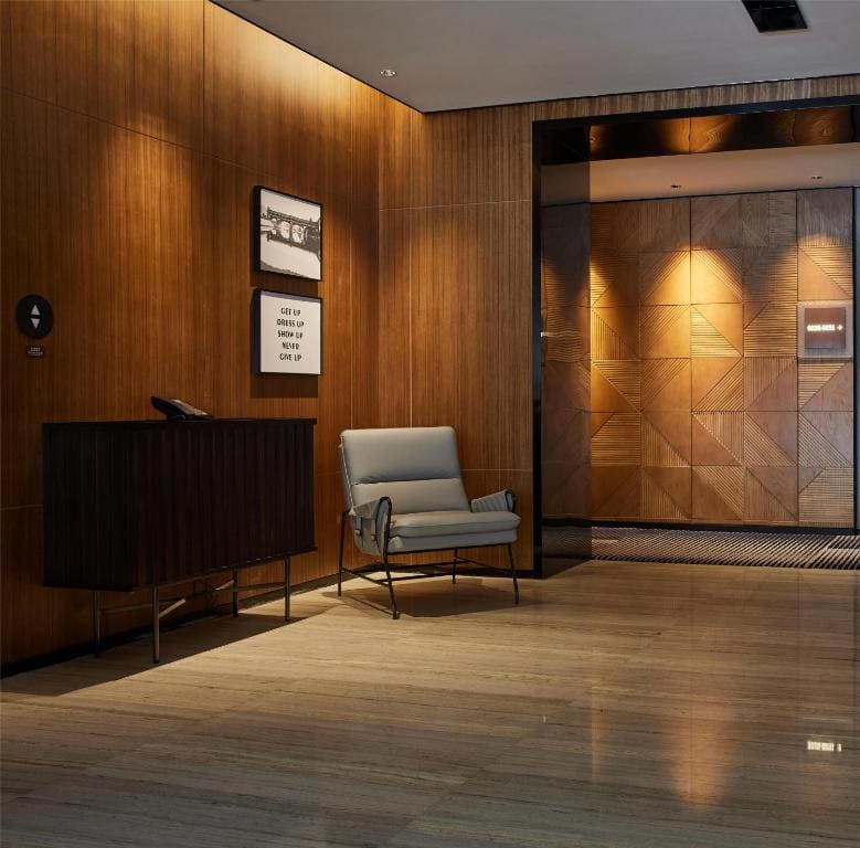 Traditional Twin Room - Low Floor room - Image 2