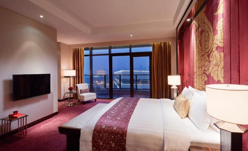 Gran Suite Red Level room - Image 2