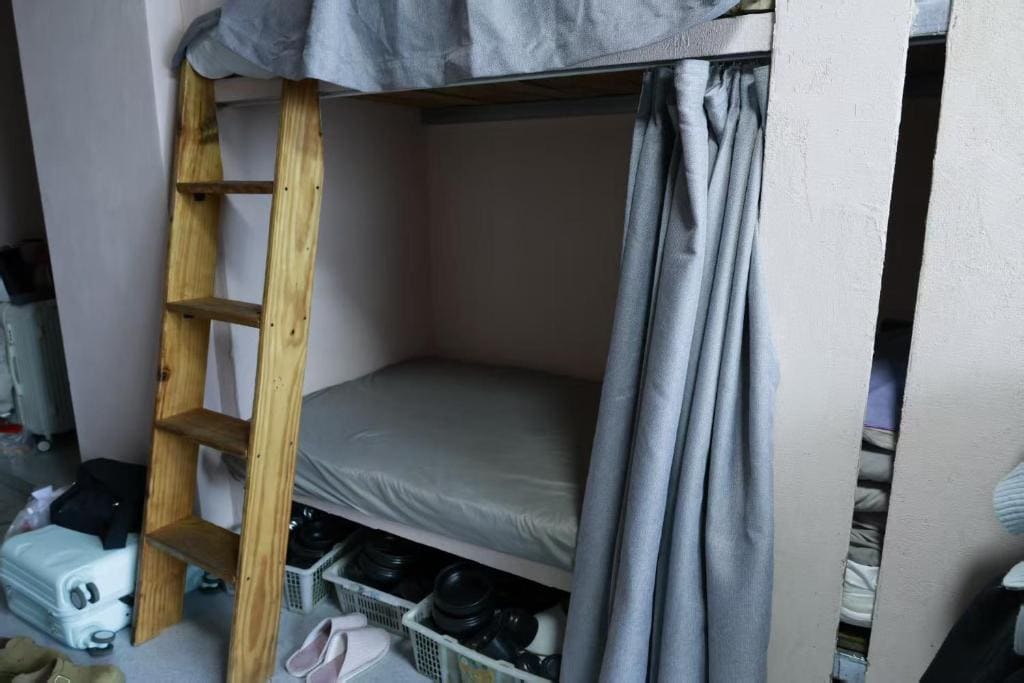 Bed in 10-Bed Mixed Dormitory Room room - Image 1