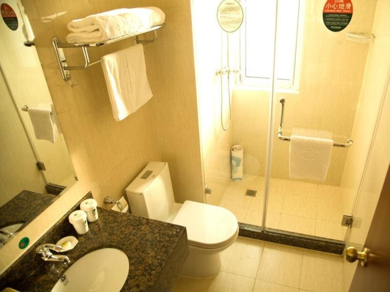 Standard Twin Room room - Image 3