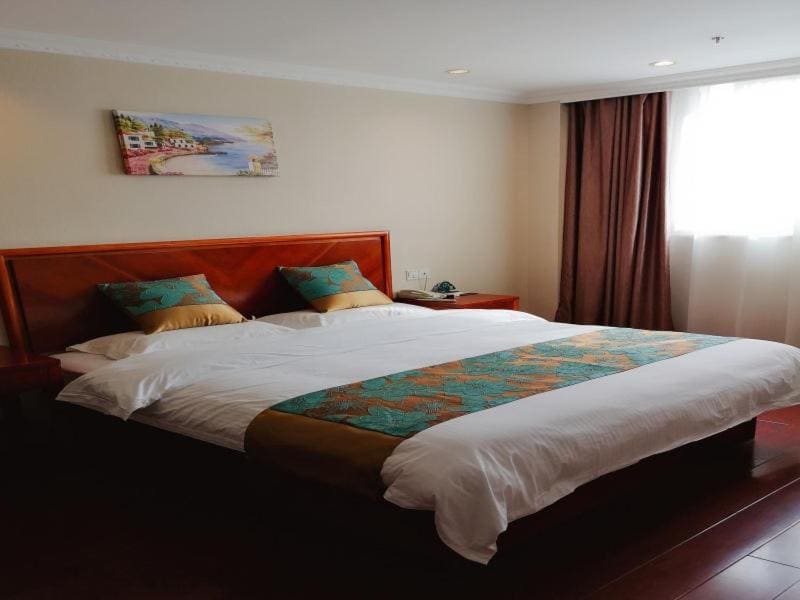 Deluxe Twin Room room - Image 2