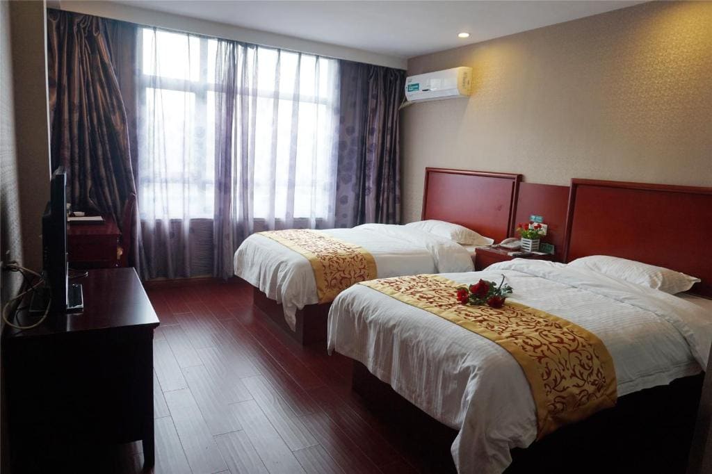 Mainland Chinese Citizens - Deluxe Twin Room room - Image 1