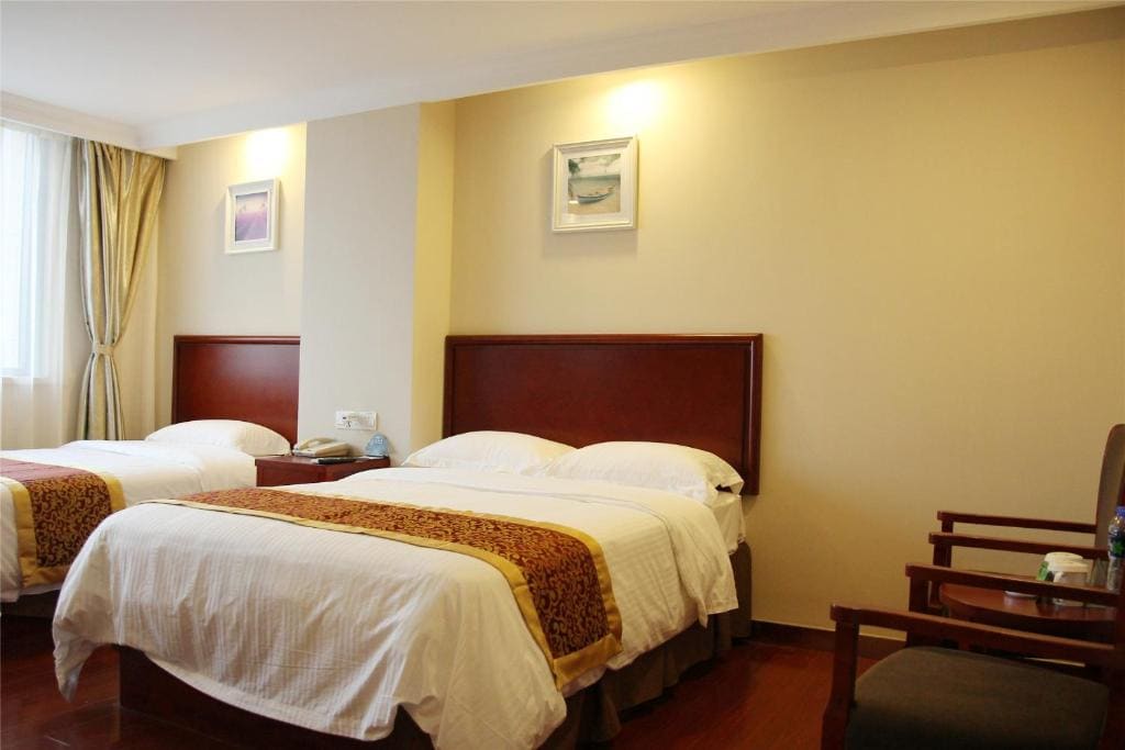 Mainland Chinese Citizens - Standard Twin Room room - Image 3