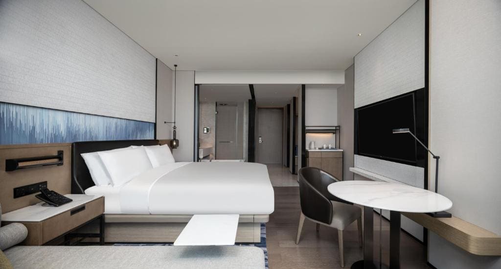 Executive King Room room - Image 2