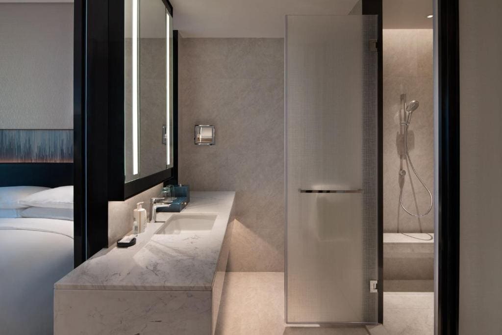 Executive King Room room - Image 3